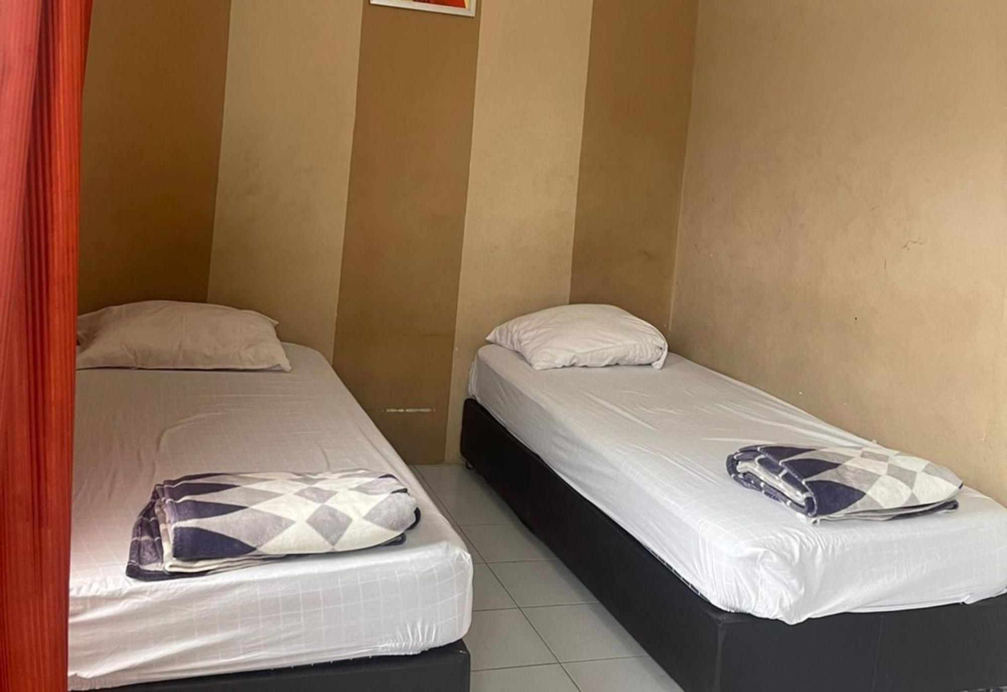 Oyo 93749 Aksana Homestay Syariahnearwonderland Trik Art Pekanbaru Eksteriør bilde